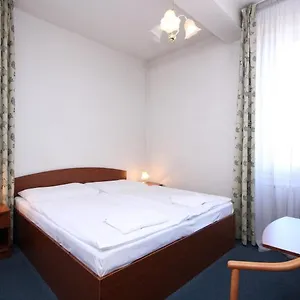 3* Hotel Legie
