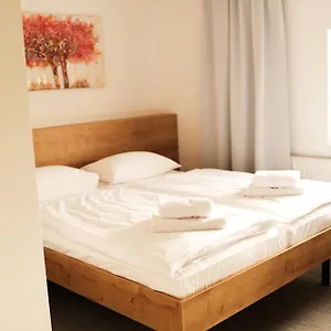 3* Hotel Golden Golem &