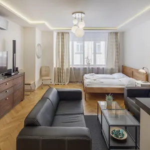 4* Aparthotel Selinor Old Town