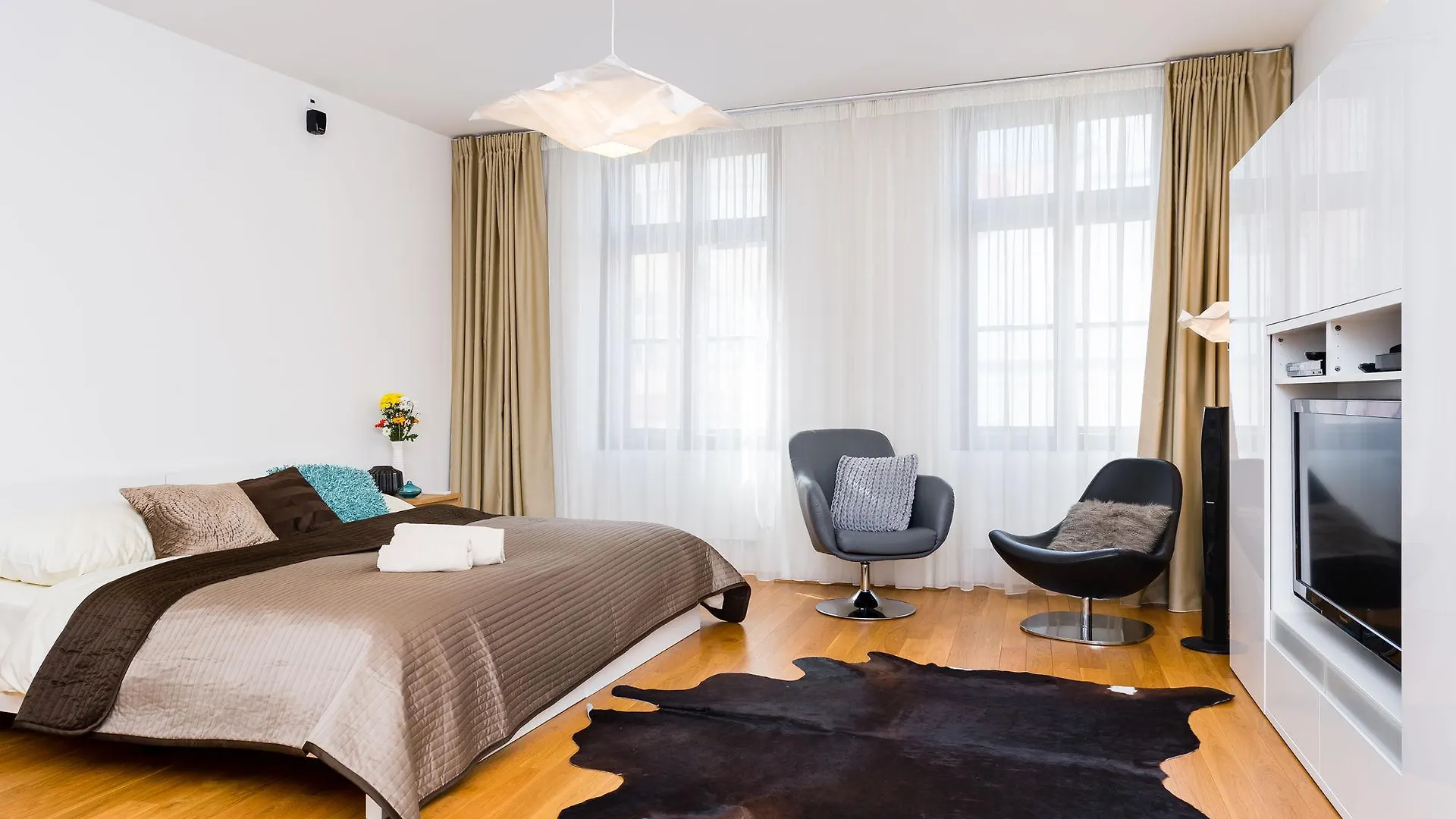 EMPIRENT Karlin Apartments Prag Aparthotel