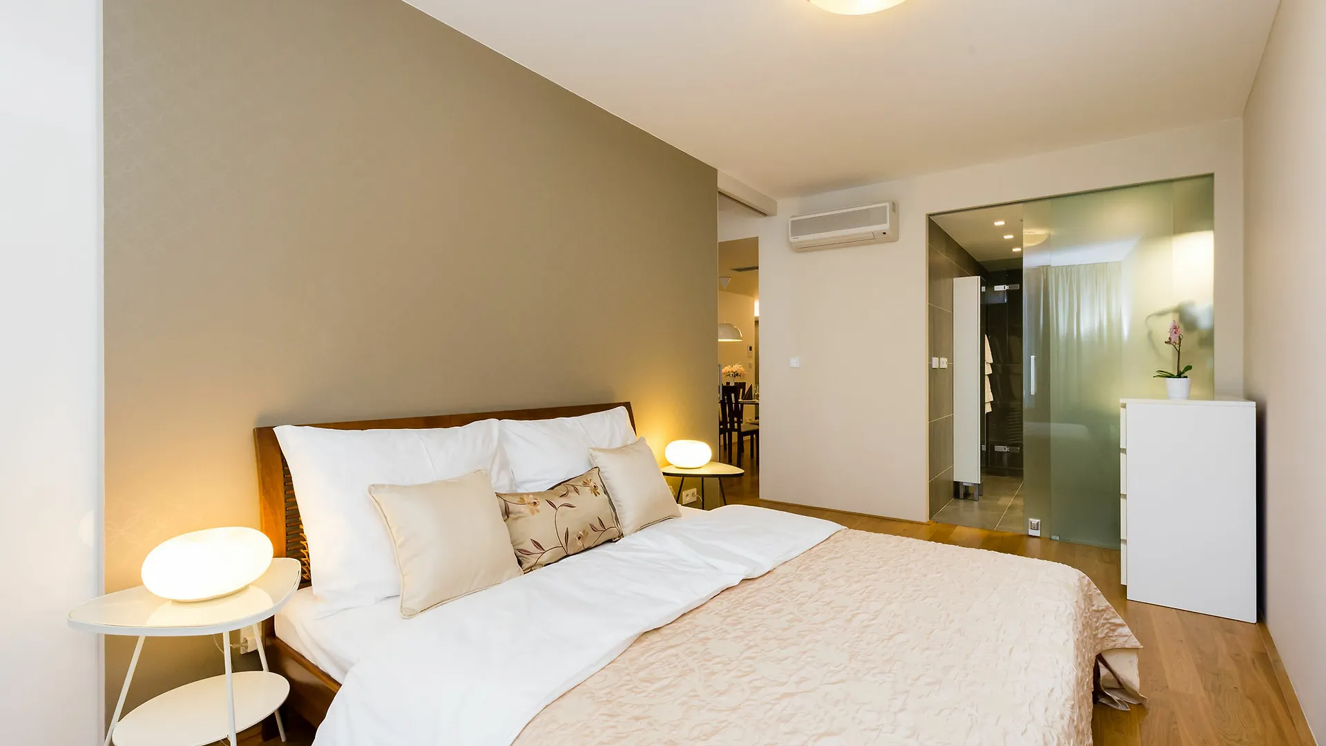 Aparthotel EMPIRENT Karlin Apartments Prag